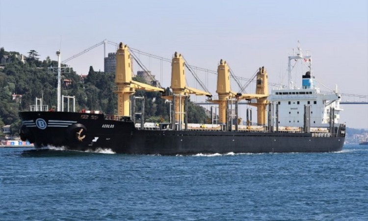 Στο έλεος του καιρού το πλοίο «AEOLOS» κοντά στα Αντικύθηρα