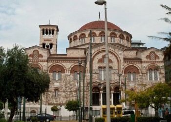 Θεοφάνια στο ναό της Αγίας Τριάδας στον Πειραιά