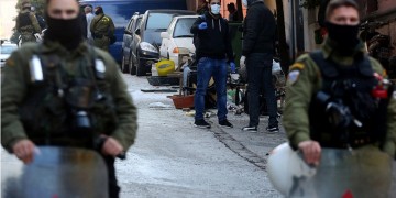 Πολυτεχνείο: Ένταση σε Αθήνα και Θεσσαλονίκη – Πάνω από 100 προσαγωγές