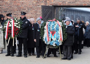 Οι επιζώντες του Άουσβιτς απευθύνουν προειδοποίηση, 75 χρόνια μετά την απελευθέρωση