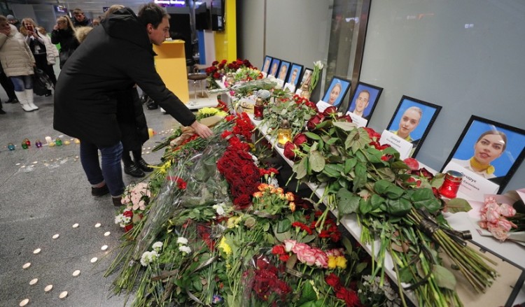 Συντριβή ουκρανικού Boeing στο Ιράν: Πιθανότερο το σενάριο της μηχανικής βλάβης