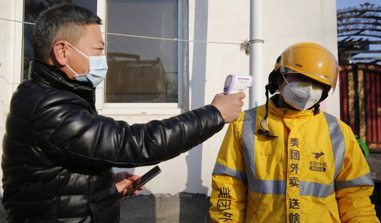 Νέος κοροναϊός: To Facebook αποσύρει παραπλανητικό υλικό σχετικά με την επιδημία