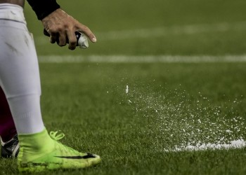 Κανονικά το πρωτάθλημα της Super League, κάνουν πίσω οι διαιτητές