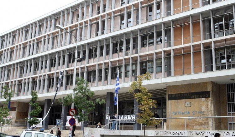Θεσσαλονίκη: Ελεύθεροι οι συλληφθέντες από την αστυνομική επιχείρηση στην κατάληψη «Libertatia»