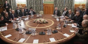 Τα βασικά σημεία της συμφωνίας Χαφτάρ-Σαράτζ που υπογράφεται στη Μόσχα