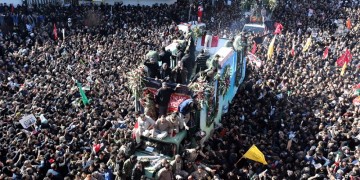 Τραγωδία στο Ιράν με δεκάδες νεκρούς στην κηδεία του Σουλεϊμανί (βίντεο)