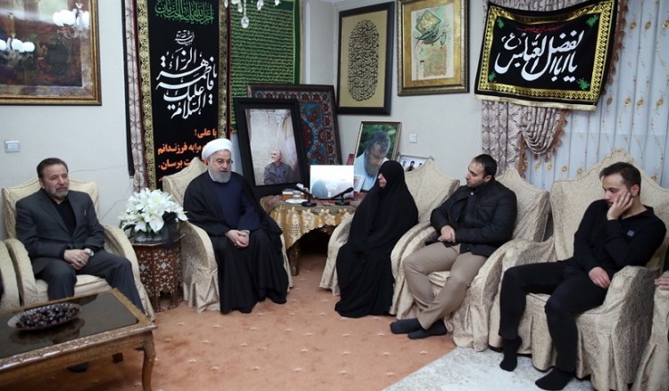 Live η νεκρώσιμη πομπή με τη σορό του Ιρανού υποστράτηγου Κασέμ Σουλεϊμανί προς τη Νατζάφ στο Ιράκ (βίντεο)