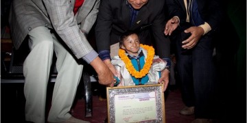 Νεπάλ: Ο πιο μικρόσωμος άνθρωπος του κόσμου πέθανε στα 27 του χρόνια