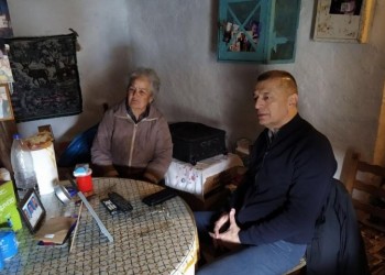 Κίναρος: Οι Ένοπλες Δυνάμεις έστειλαν προμήθειες στην κυρά Ρηνιώ (βίντεο)