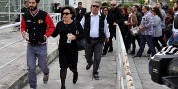 «Όχι» από τη Μάγδα Φύσσα στην πρόταση Βαρουφάκη