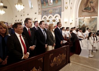 ΗΠΑ: Ο Κυριάκος Μητσοτάκης στον Αγιασμό των υδάτων στο Τάρπον Σπρινκς (φωτο, βίντεο)