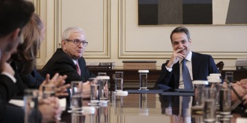 Συνάντηση Μητσοτάκη-εφοπλιστών για τη μεγάλη χορηγία στα νοσοκομεία