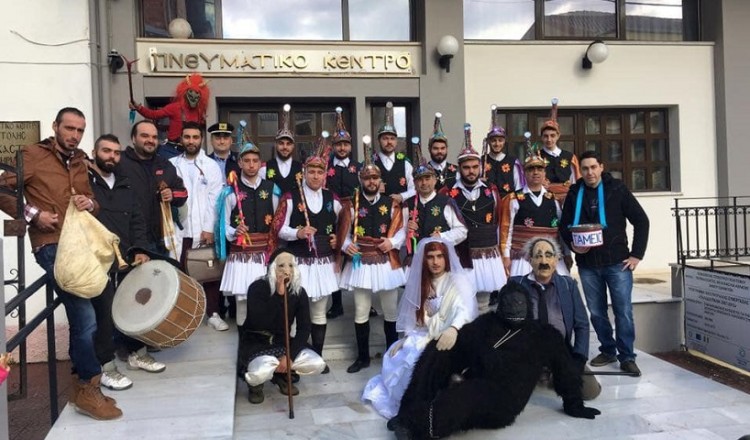 Τα Θεοφάνια βγήκαν στην Ανατολή Ιωαννίνων οι Μωμόγεροι