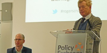 Πέθανε ο διαπρεπής φιλόσοφος του συντηρητικού ρεύματος, Ρότζερ Σκράτον