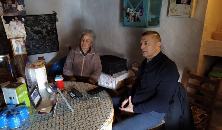 Αγωνία τέλος για τη μοναδική κάτοικο στην Κίναρο
