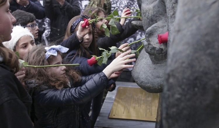 Η Θεσσαλονίκη τίμησε τη μνήμη των θυμάτων του Ολοκαυτώματος (φωτο)
