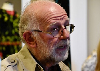 Πέθανε ο σχεδιαστής μόδας Γιάννης Τσεκλένης