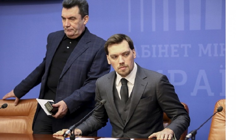 Ουκρανία: Παραιτήθηκε ο πρωθυπουργός Ολέξι Χοντσαρούκ