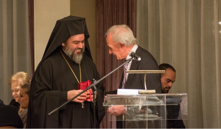 Ο μητροπολίτης Σμύρνης Βαρθολομαίος στην κοπή της βασιλόπιτας της Ένωσης Σμυρναίων