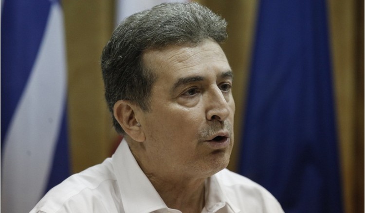 Χρυσοχοΐδης: Όποιος χτυπά ανήλικα, δεν χωρά πουθενά