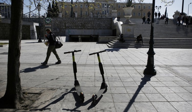Νομοσχέδιο για τα ηλεκτρικά πατίνια και το πώς θα κυκλοφορούν
