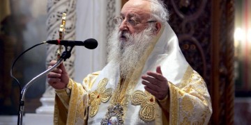 Έφυγε από τη ζωή ο μητροπολίτης πρώην Πειραιώς Καλλίνικος