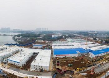 Πώς οι Κινέζοι έφτιαξαν σε 10 μέρες νέο νοσοκομείο για τον κορονοϊό (βίντεο)