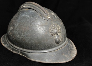 Απίστευτο: Σε περίπτωση έκρηξης, ένα κράνος του 1915 προστατεύει καλύτερα τους στρατιώτες από ένα σύγχρονο