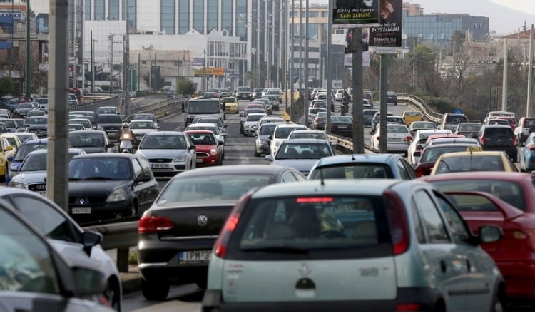 Aυξημένη η κίνηση σε βασικούς οδικούς άξονες της Αττικής