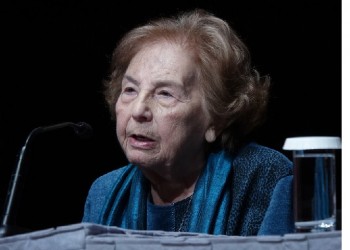 Πέθανε η αγαπημένη συγγραφέας Άλκη Ζέη