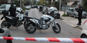 Γιάφκα με εκρηκτικά στο Κουκάκι – Μεγάλη επιχείρηση της Αντιτρομοκρατικής