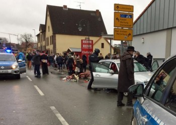 Γερμανία: Όχημα έπεσε πάνω σε παρέλαση καρναβαλιστών – Υπάρχουν τραυματίες (φωτο)
