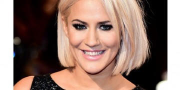 Αυτοκτονία Κάρολαϊν Φλακ: Δριμύ κατηγορώ στα ταμπλόιντ και στους εισαγγελείς