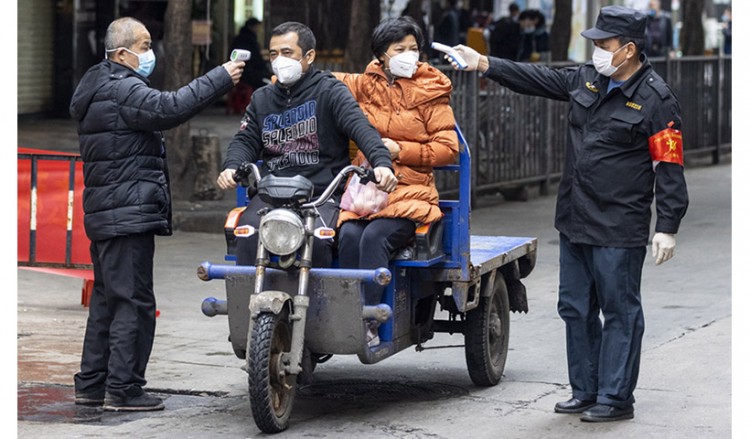 Τι πρέπει να γνωρίζουμε για τον κορονοϊό, σύμφωνα με τον πρύτανη του ΕΚΠΑ