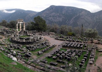Τα δελφικά παραγγέλματα ταξιδεύουν σε ολόκληρο τον κόσμο