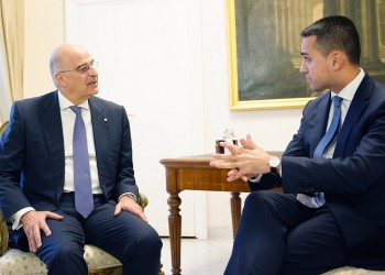Δένδιας μετά τη συνάντηση με Ντι Μάιο: Κοινή αντίληψη ότι τα τουρκολιβυκά μνημόνια είναι παράνομα