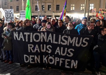 Δρέσδη: Χιλιάδες άνθρωποι συμμετείχαν σε πορείες κατά του ξενοφοβικού κινήματος Pegida