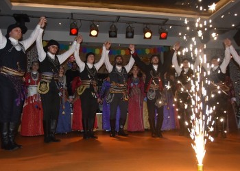 Δυνατό το ποντιακό γλέντι του «Φάρου» Αγίας Βαρβάρας