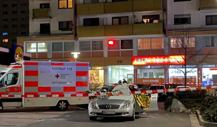 Γερμανία: Μακελειό με 9 νεκρούς από επιθέσεις ενόπλου έξω από μπαρ