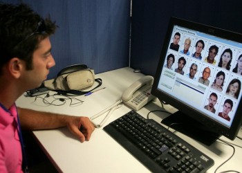 Ποινικές διώξεις για τους «33» στο κύκλωμα που έφτιαχνε διαβατήρια για αλλοδαπούς, με ταρίφα 5.000-40.000 ευρώ!