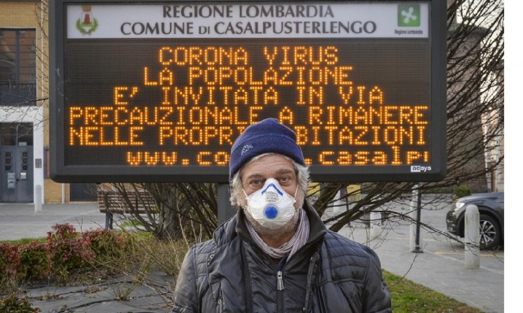 Covid-19: Επιστρέφουν από την Ιταλία οι μαθητές των 10 σχολείων που βρίσκονται εκεί
