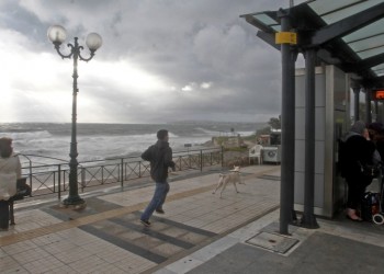 Άστατος και με βροχές ο καιρός σήμερα