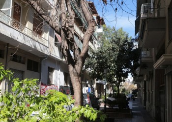 Βρέθηκε κρησφύγετο του «τοξοβόλου» στα Πατήσια – Τι είχε μέσα