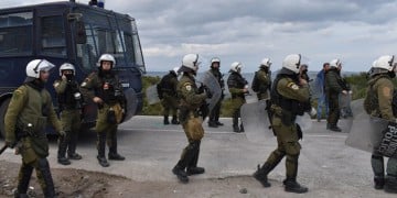 ΕΛΑΣ για τα γεγονότα σε Λέσβο και Χίο: «Όλες οι ευθύνες θα καταλογιστούν μέχρι κεραίας»