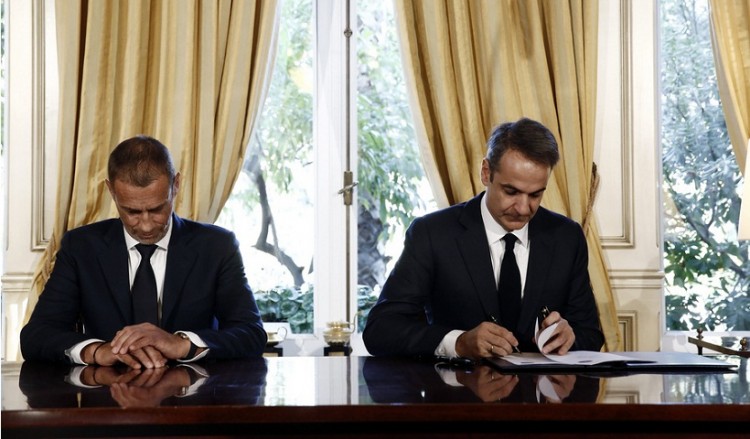 Ποδοσφαιρικό μνημόνιο κυβέρνησης με UEFA/FIFA – Τι προβλέπει