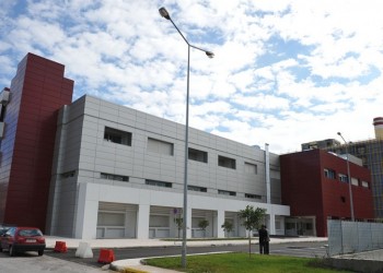 Διαδικτυακό κάλεσμα για να βγούμε απόψε στα μπαλκόνια και να χειροκροτήσουμε τους ανθρώπους του συστήματος υγείας 2