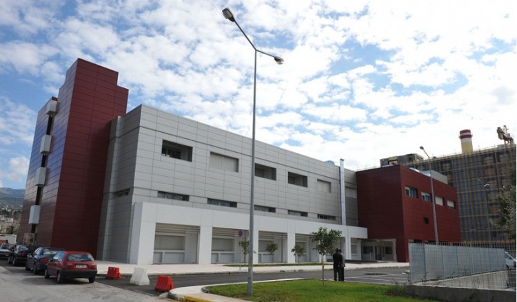 Διαδικτυακό κάλεσμα για να βγούμε απόψε στα μπαλκόνια και να χειροκροτήσουμε τους ανθρώπους του συστήματος υγείας 2