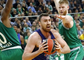 Ο Ολυμπιακός έχασε από την Ζαλγκίρις – Ανώδυνη ήττα για Περιστέρι