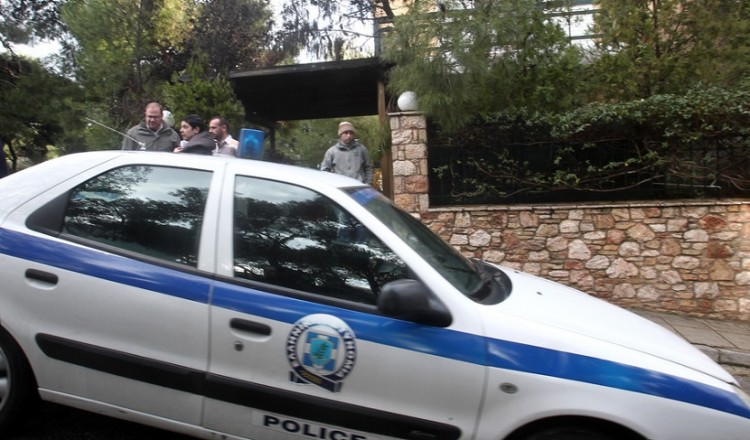 Πληροφορίες για διάρρηξη στο σπίτι της Ελένης Τουλουπάκη 2