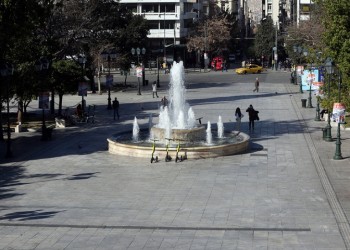 Μυοκτονία στην Πλατεία Συντάγματος μετά από καταγγελίες για ύπαρξη τρωκτικών